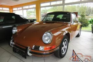 Porsche 911 2.4 T Targa concourse restauration