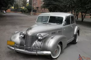 Cadillac : Other 4 door