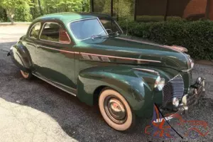 1940 Pontiac Torpedo Photo