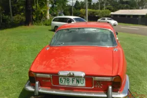  Jaguar XJ6C 1976 Coupe 4 2 