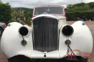 Bentley R Type Saloon 1954 Maroon/Cream