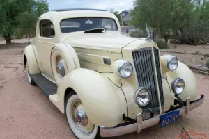 1935 Packard 120 coupe