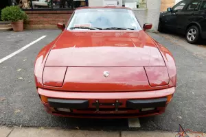 Porsche : 944 none