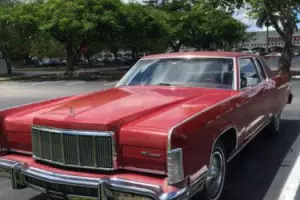 1976 Lincoln Continental Photo