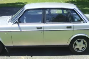 1985 Volvo 240 DL 2.3Litre, 4-Door Sedan