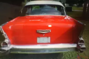 Chevrolet : Bel Air/150/210 4 door post sedan