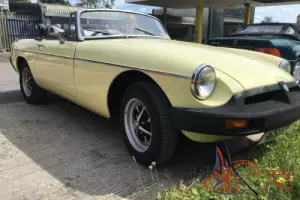 1977 MGB CONVERTIBLE IN PRIMROSE YELLOW