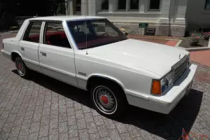 LOW MILES! VERY CLEAN INSIDE & OUT! RUNS GREAT! DON'T MISS THIS CLASSIC RELIANT!