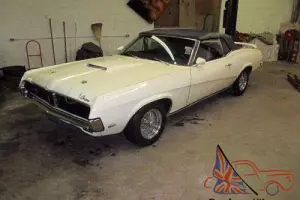 1969 Mercury Cougar XR-7 Photo