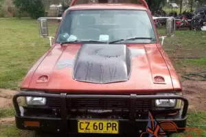 Toyota Hilux 1983 Single Cab 253 V8 Fitted and More Rego 22/01/2022
