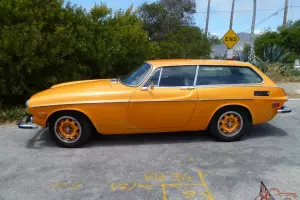 1973 Volvo ES 1800 Sport Wagon 4 speed manual transmission with overdrive