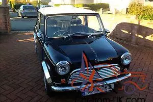  ROVER MINI COOPER 1991 (UNDER 12,000 MILES FROM NEW) 