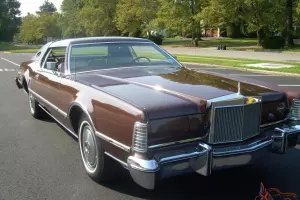 1976 Lincoln Mark IV Brown Exterior with White/Brown Interior