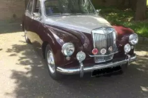 1958 MG MAGNETTE ZB VARITONE MAROON & CREAM SALOON