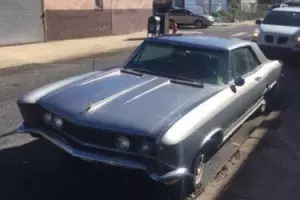 1964 Buick Riviera Photo