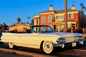 1961 Cadillac Eldorado Base Convertible 2-Door 6.4L