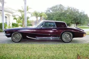 1971 Stutz Blackhawk (Series I - Split Windshield) Supercharged, 2 Seater