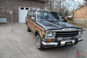 1988 Jeep Grand Wagoneer, New Paint, Only 128k, No Reserve, Beautiful Condition