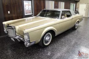 Lincoln : Continental Mark III Photo
