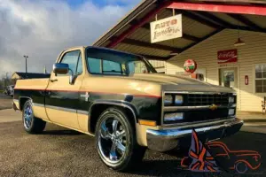 1986 Chevrolet C10 Custom Deluxe