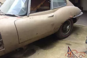 Jaguar E Type 3.8 FHC Photo