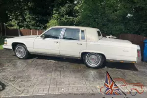 1990 Cadillac Brougham D’Elegance Photo