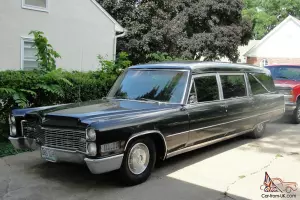 Cadillac : DeVille Hearse