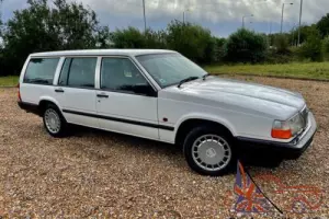 VOLVO 940 SE AUTOMATIC ESTATE JUST 59,000 ORIGINAL DOCUMENTED MILES FROM NEW