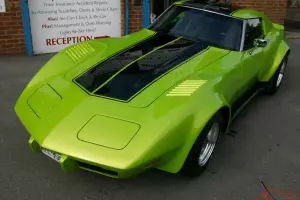  1975 Chevrolet L82 Corvette Stingray C3 5.7Ltr Chevy V8 HotRod in Pearl Green 