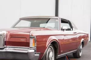 1970 Lincoln Continental MK III Photo
