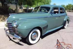 1940 Oldsmobile Series 90 Custom 8 Cruiser Touring Sedan - Hydra-Matic - MINT!!