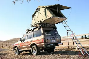 1988 TURBO DIESEL HJ61 WITH ROOF TOP TENT