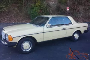 *RARE* 1978 Mercedes-Benz 300CD Base Coupe 2-Door 3.0L