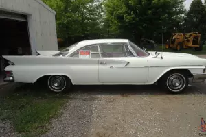 1961 Chrysler Newport 2-dr hardtop coupe