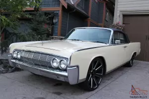 Lincoln: Continental CONTINENTAL Photo