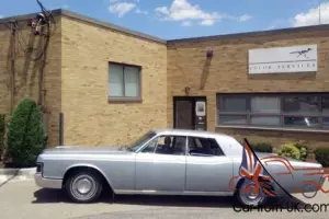 1969 Lincoln Continental Photo