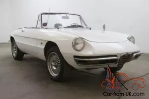 1967 Alfa Romeo Duetto Photo