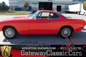 1971 Volvo P1800 --