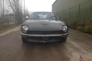 DATSUN 240Z,1972 BLACK RARE CAR OFFERED FOR RESTORATION.