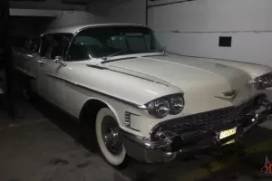 CADILLAC 1958 Fleetwood Sixty Special 4-door Photo