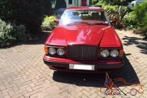 Bentley Turbo R 6.8 (LWB) Pearl Red Photo