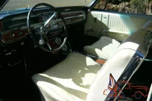 1965 Pontiac Grand Prix Photo