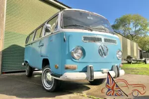 1971 VW Deluxe early bay Microbus /camper van USA Import. Over 100 pics in link