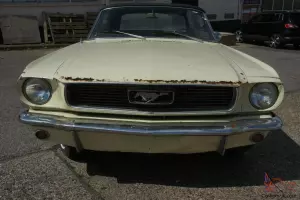 1966 3.3 v6 Ford Mustang Convertible : Project