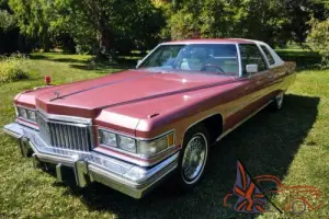 1975 Cadillac DeVille Coupe Cabriolet