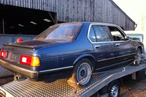 BMW Alpina B10 E23 manual