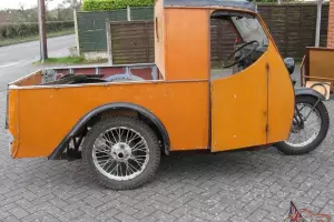 rare Reliant pickup