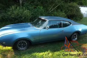 1969 Oldsmobile Cutlass Photo