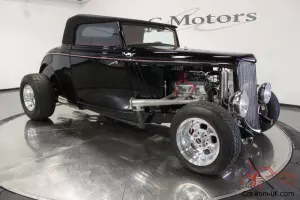 1934 Ford Custom Roadster Photo
