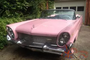 1958 Lincoln Continental Photo